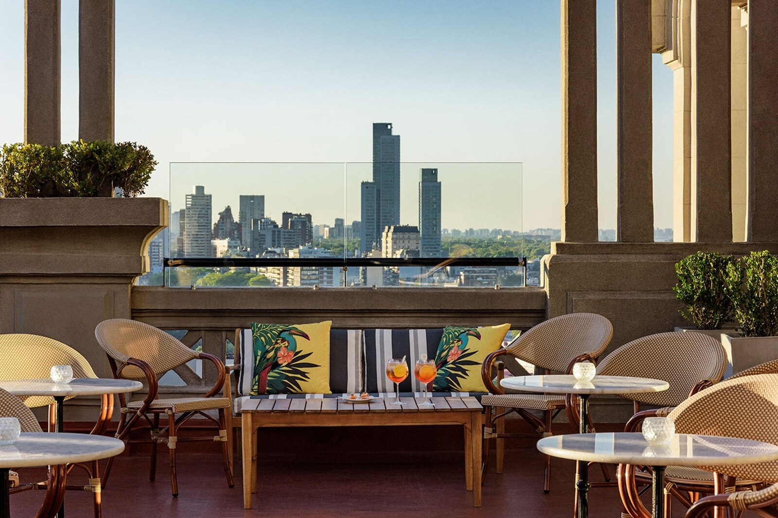アルベアル パレス ホテル：屋上テラス